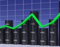 Oil prices still grow due to the news of stock reduction in Cushing