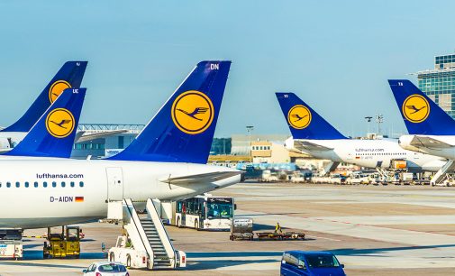 Lufthansa lost 2.12 billion euros for the quarter