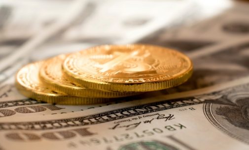 Dollar, gold, and Bitcoin – are their price changes somehow related?